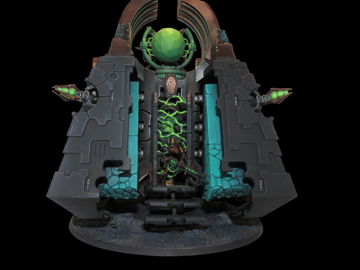Large single model - 100mm base and 170mm Oval Base